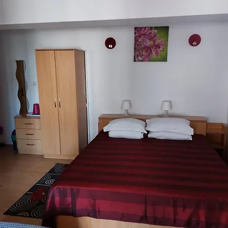 Rocco Guest house 3*